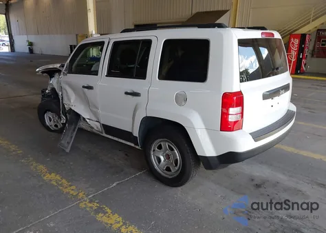 2017 Jeep Patriot Sport Fwd z USA, uszkodzony, nr VIN 1C4NJPBB3HD202698
